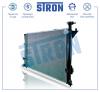 STRON STR0082 Радиатор STRON STR0082 двигателя Hyundai Santa Fe II 2,4 бензин G4KE 172 МКПП/АКПП 2005-2012